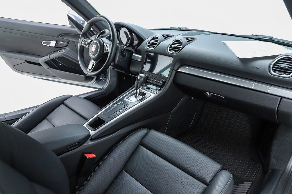 2025 Porsche 718 Cayman Base