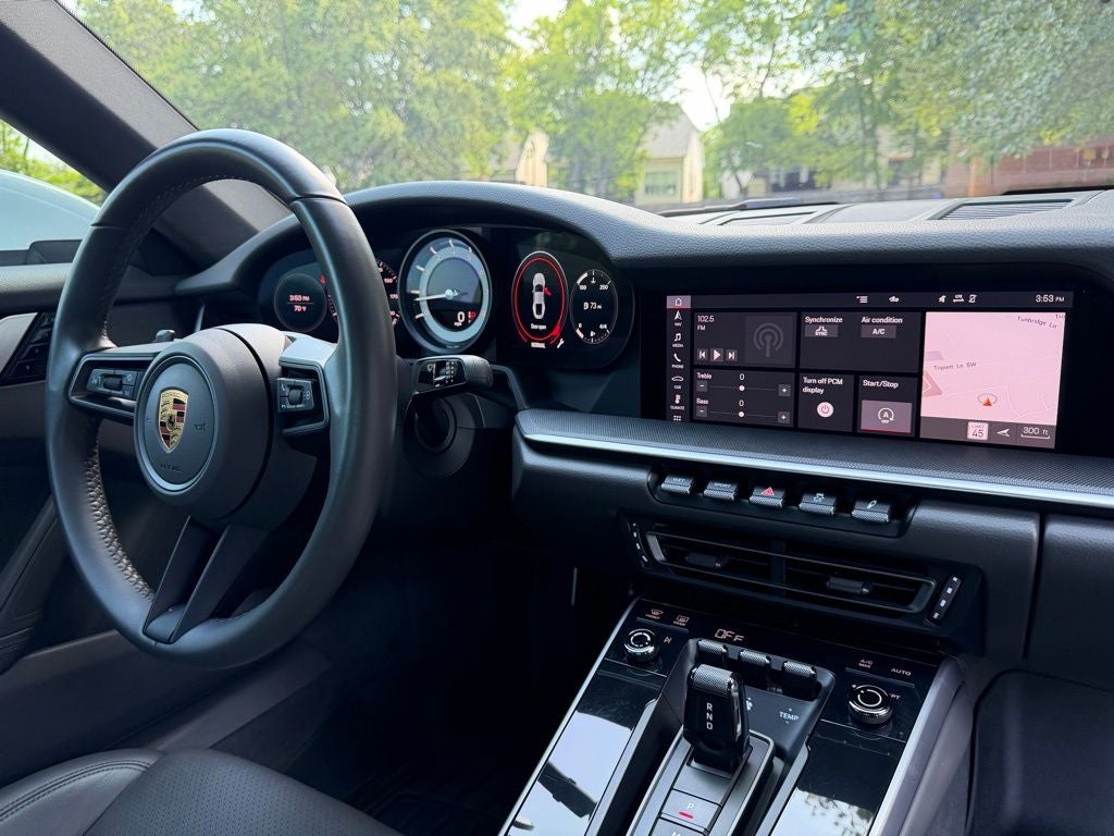 2021 Porsche 911 Carrera