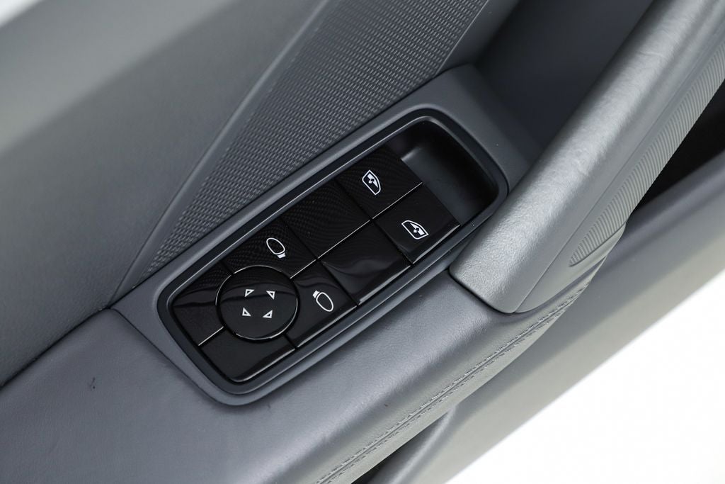 2021 Porsche 911 Carrera