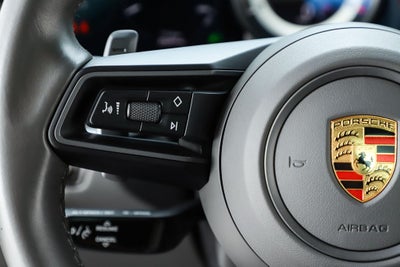 2021 Porsche 911 Carrera