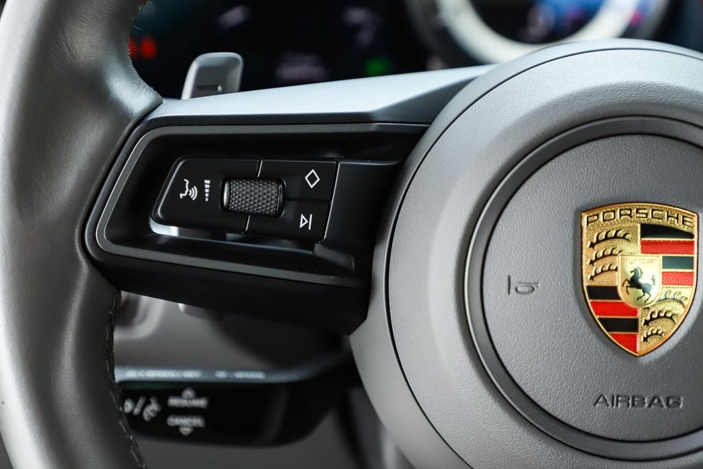 2021 Porsche 911 Carrera
