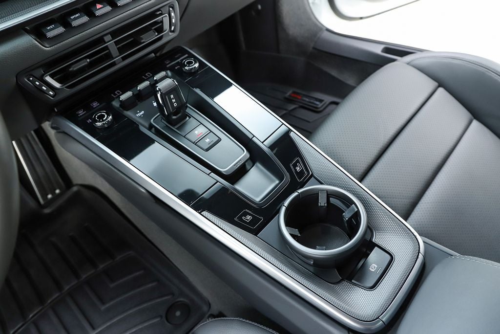 2021 Porsche 911 Carrera