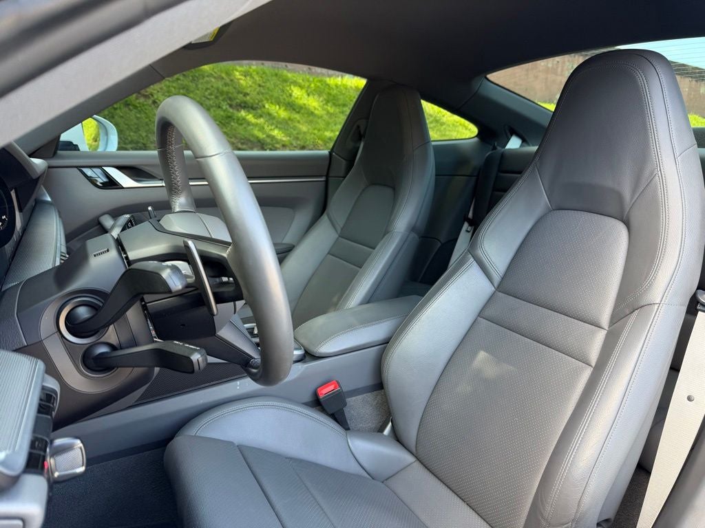 2021 Porsche 911 Carrera