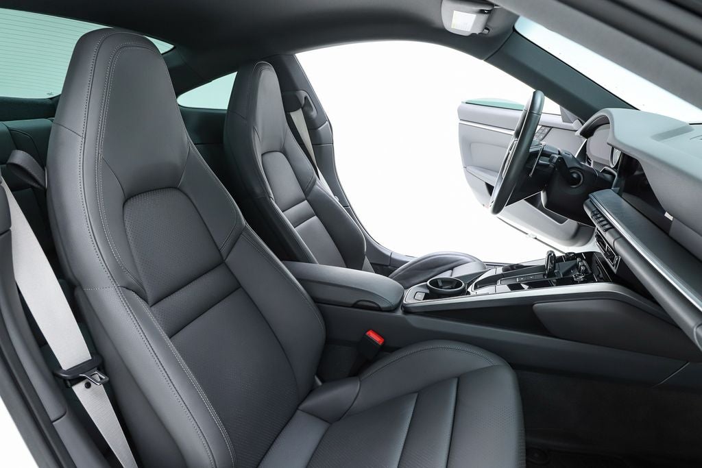 2021 Porsche 911 Carrera