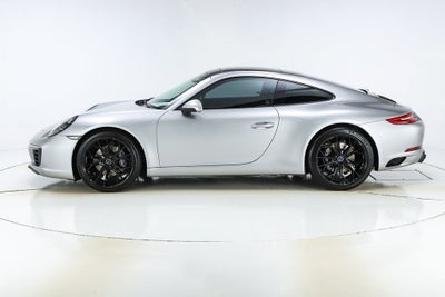 2019 Porsche 911 Carrera