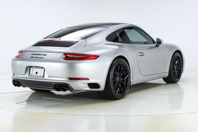2019 Porsche 911 Carrera