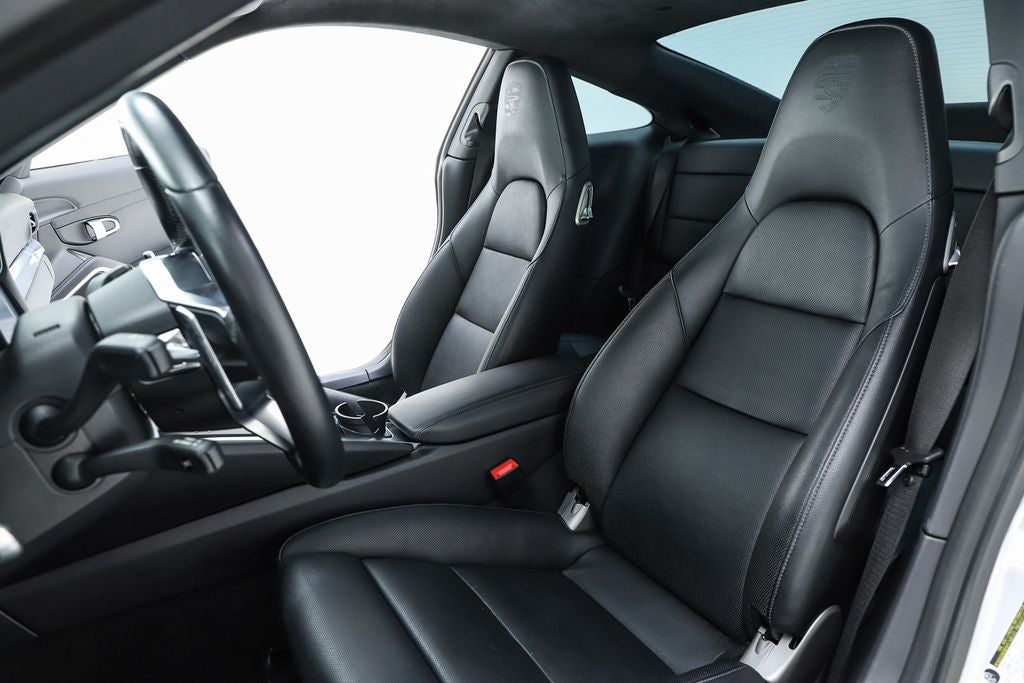 2019 Porsche 911 Carrera