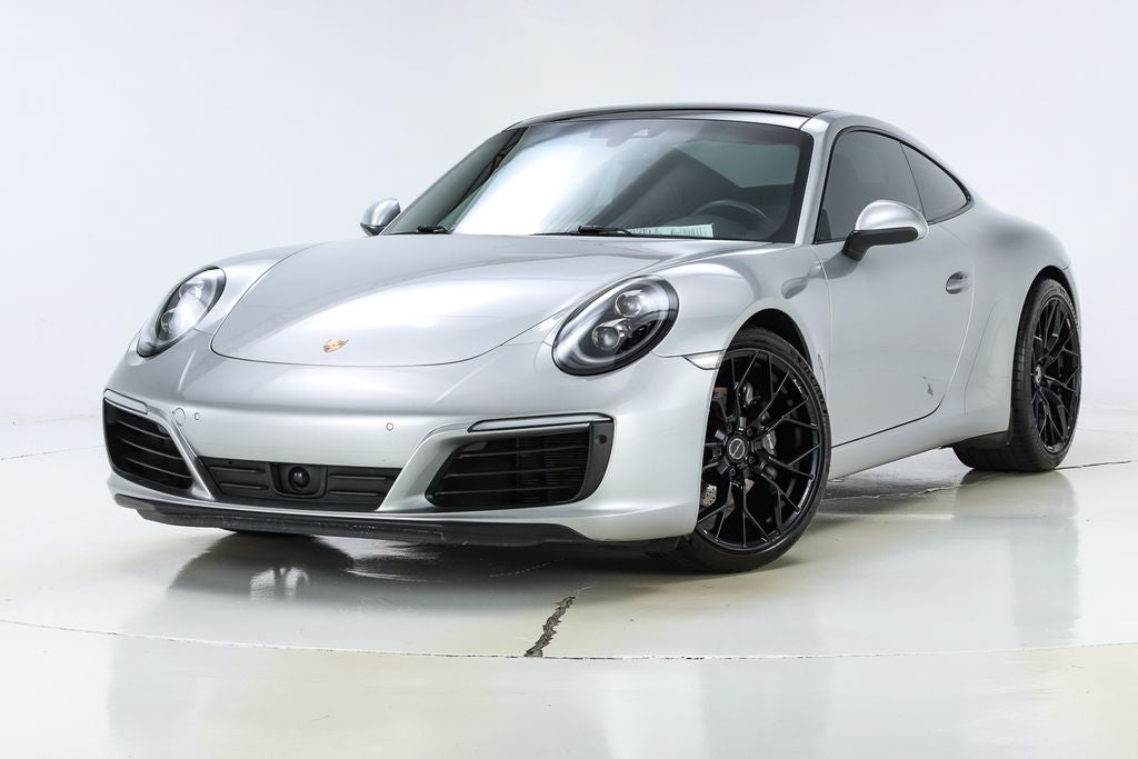 2019 Porsche 911 Carrera