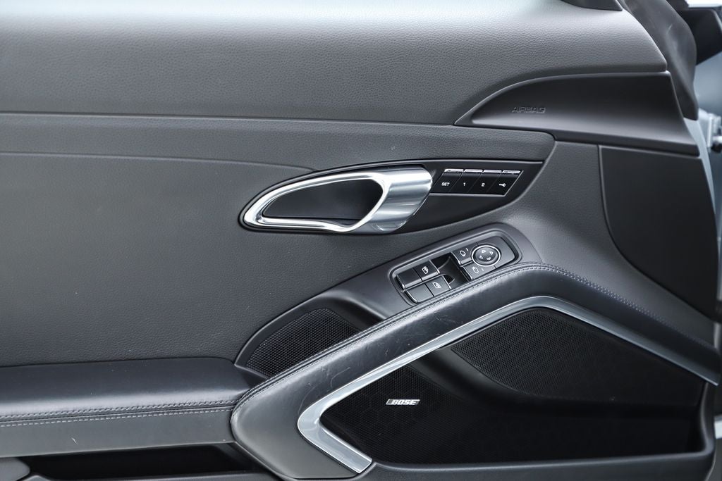 2016 Porsche 911 Carrera