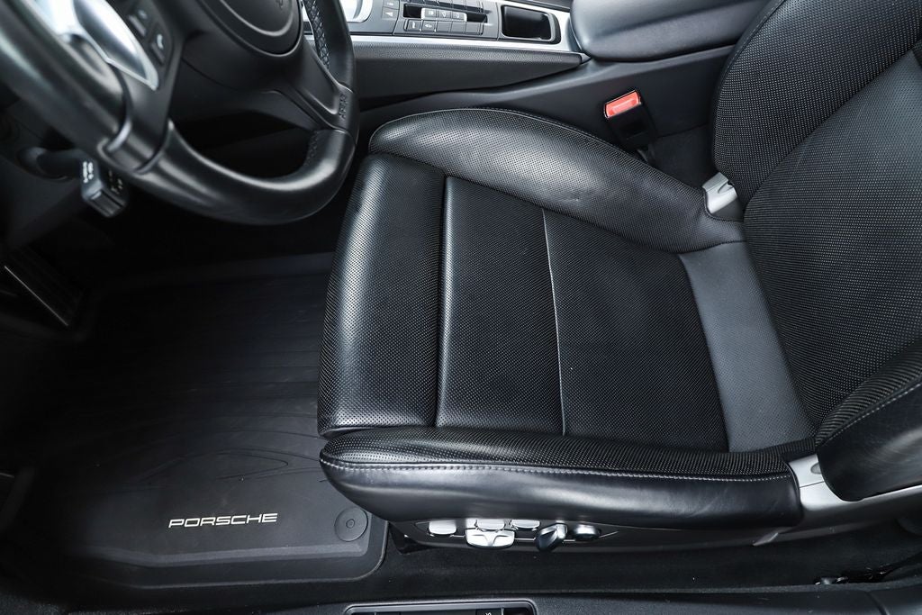 2016 Porsche 911 Carrera