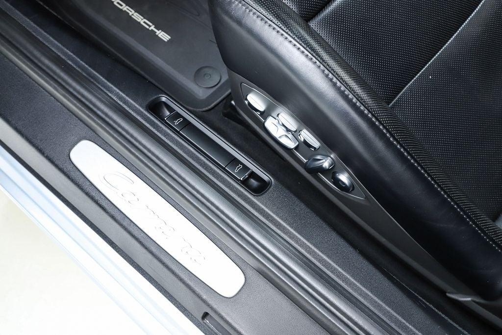 2016 Porsche 911 Carrera