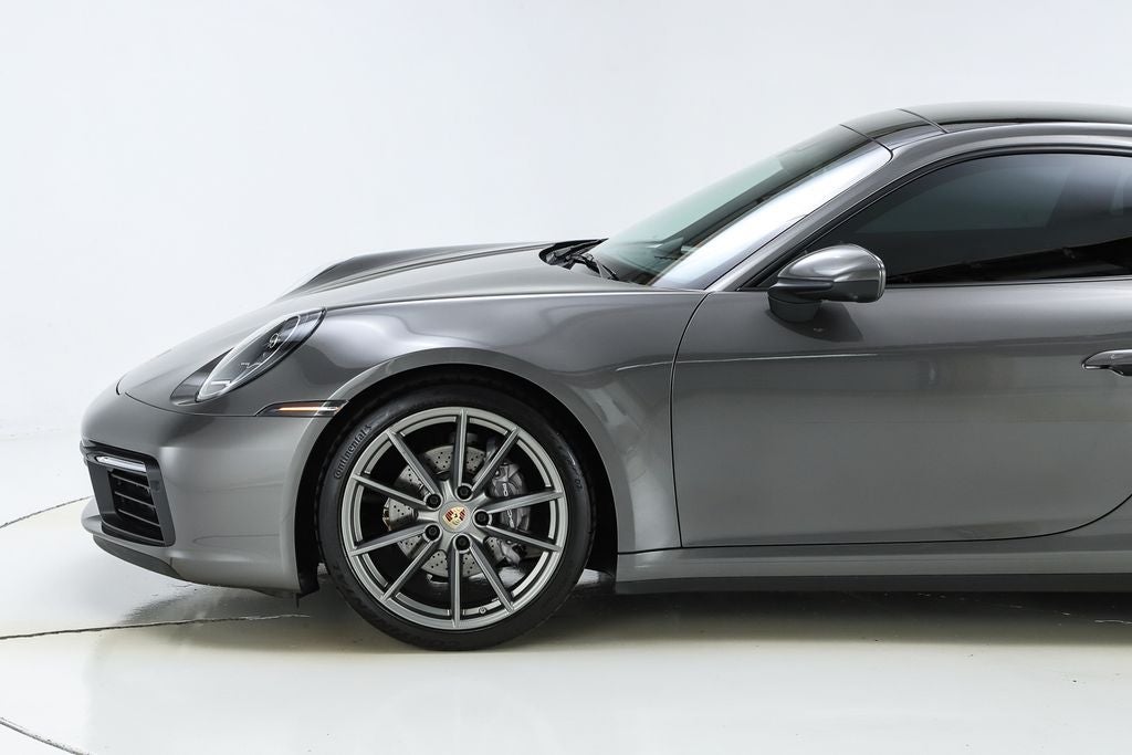 2021 Porsche 911 Carrera