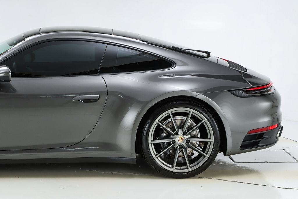 2021 Porsche 911 Carrera