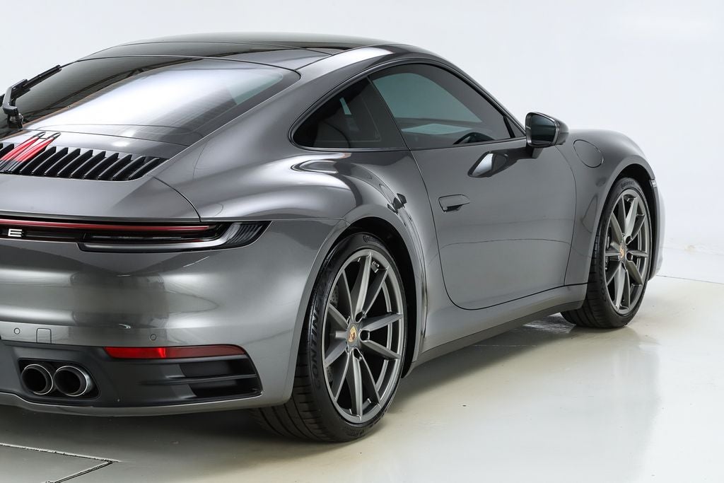 2021 Porsche 911 Carrera