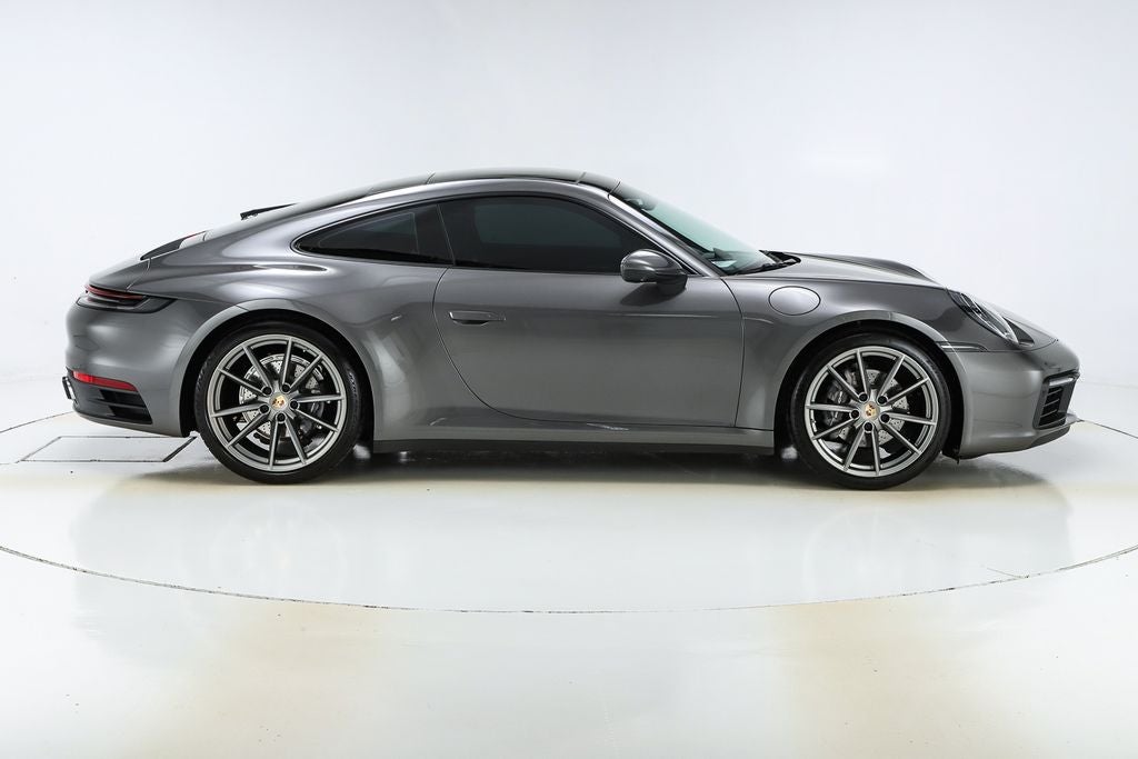 2021 Porsche 911 Carrera