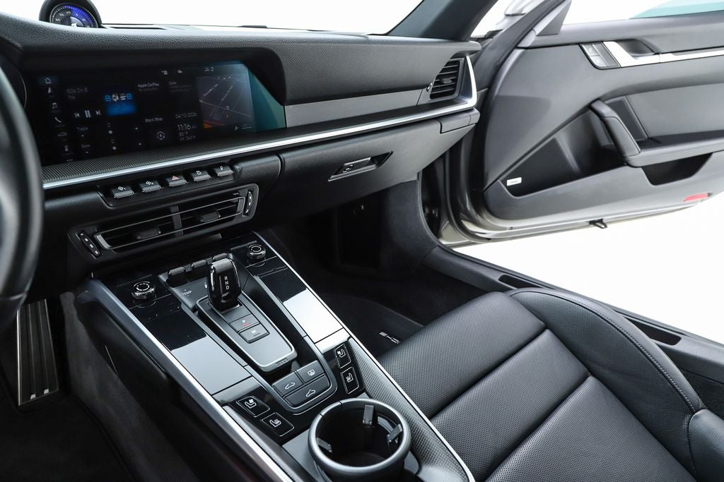 2021 Porsche 911 Carrera