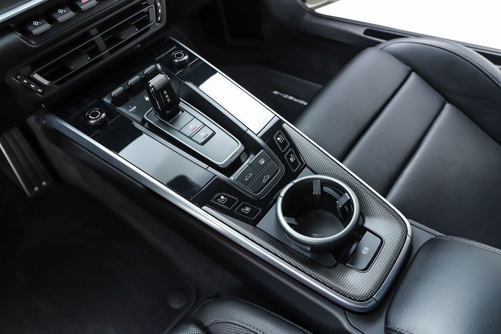 2021 Porsche 911 Carrera