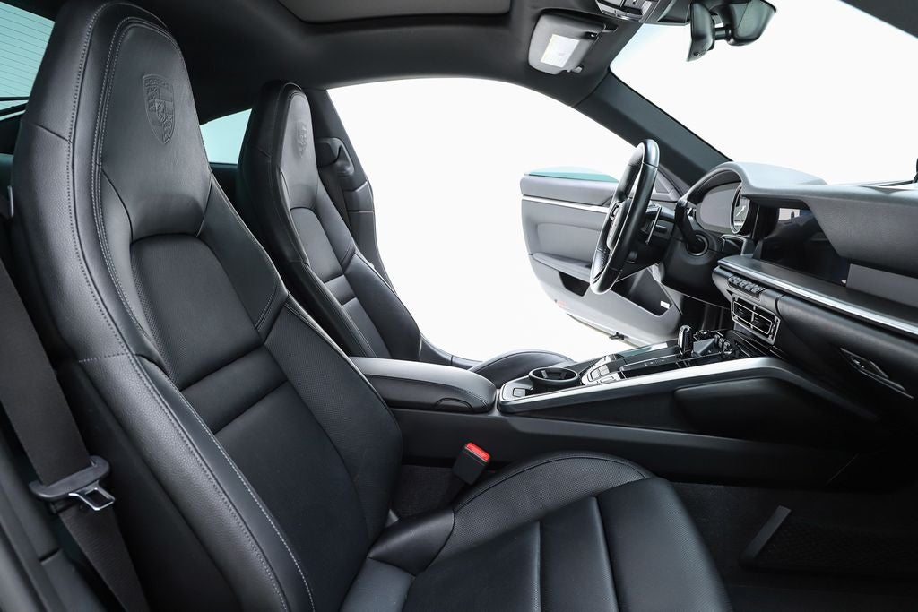 2021 Porsche 911 Carrera