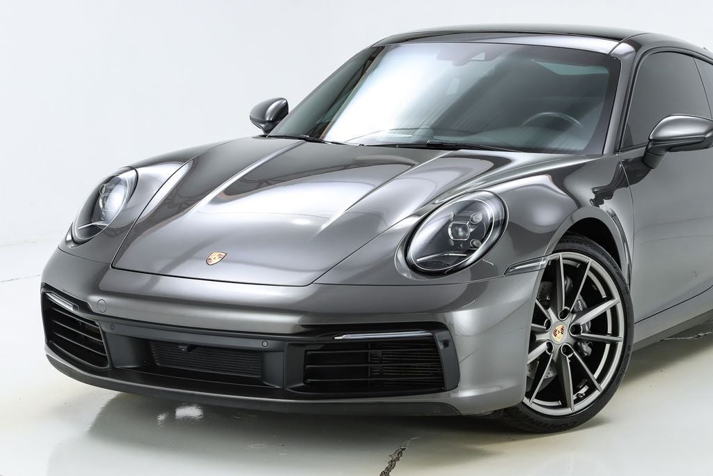 2021 Porsche 911 Carrera