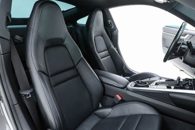2021 Porsche 911 Carrera