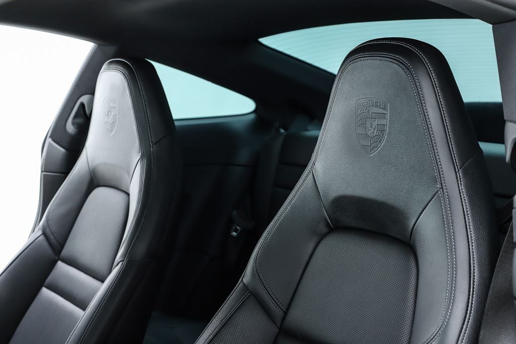2021 Porsche 911 Carrera