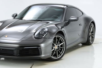 2021 Porsche 911 Carrera