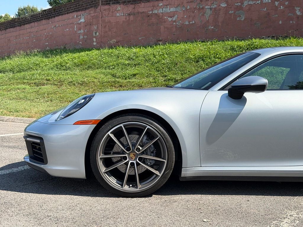 2021 Porsche 911 Carrera