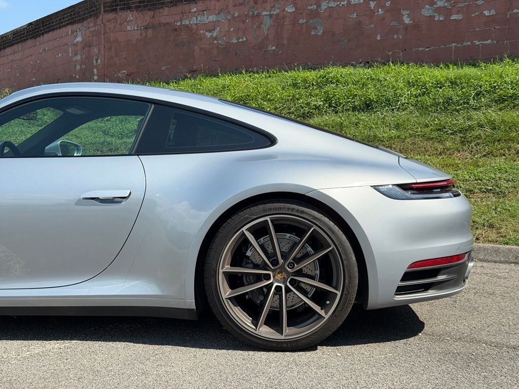 2021 Porsche 911 Carrera