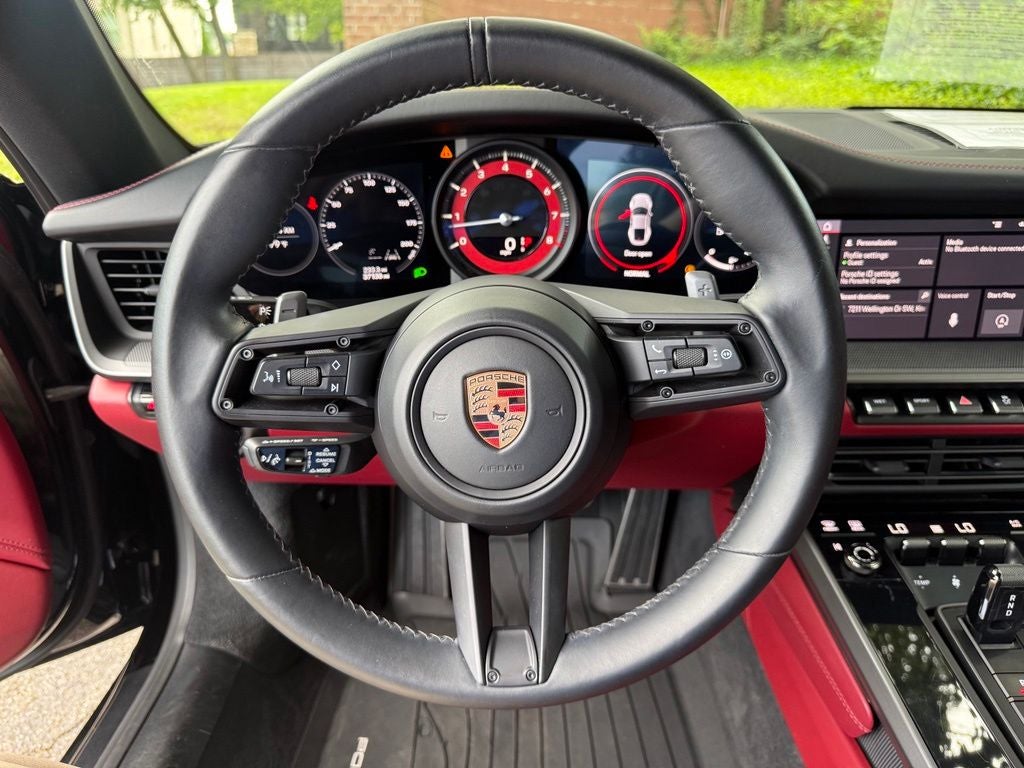 2020 Porsche 911 Carrera