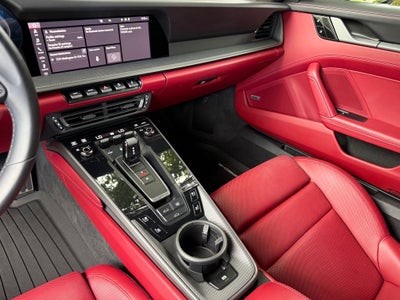 2020 Porsche 911 Carrera
