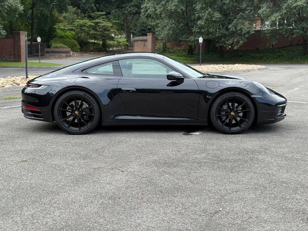 2020 Porsche 911 Carrera