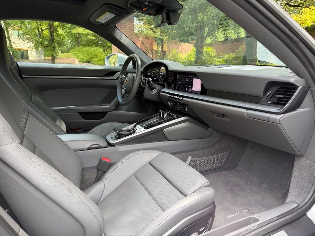 2021 Porsche 911 Carrera