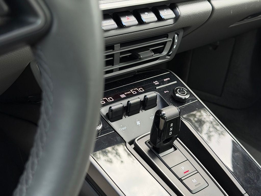 2021 Porsche 911 Carrera