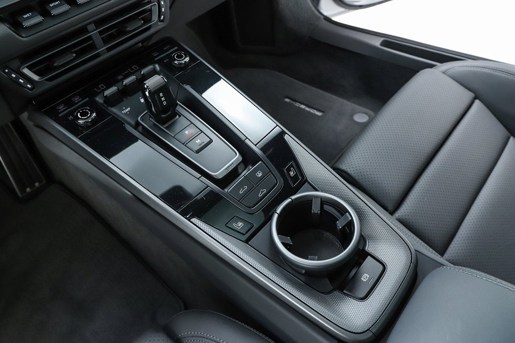 2021 Porsche 911 Carrera