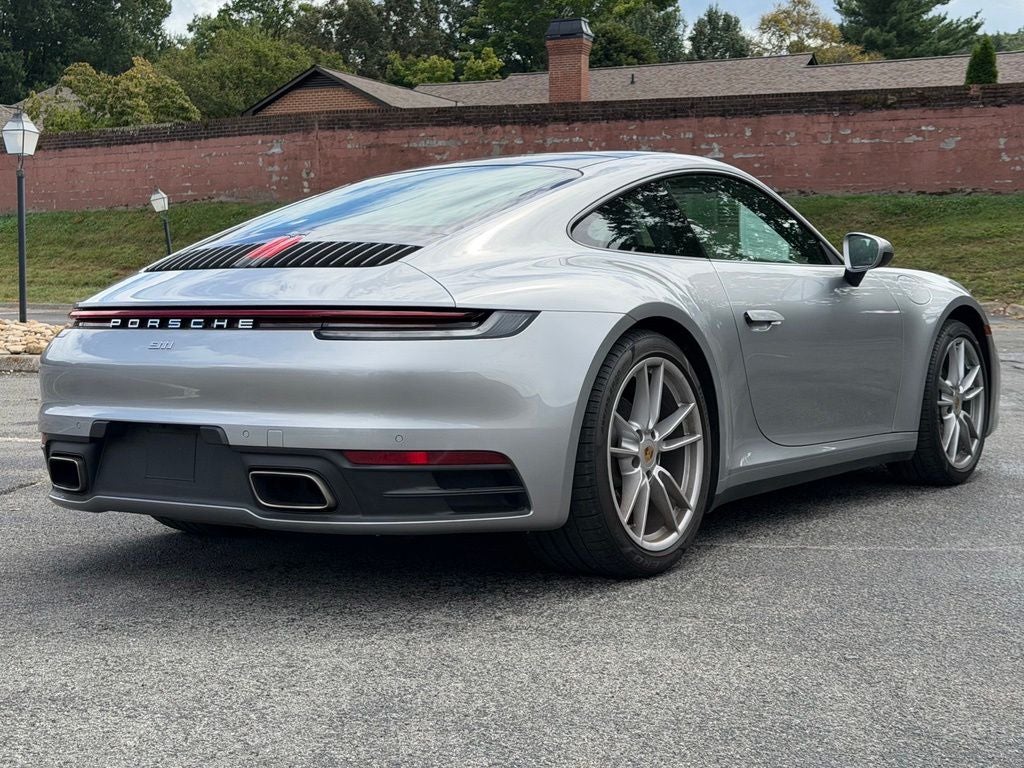 2021 Porsche 911 Carrera