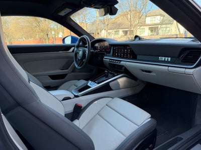 2025 Porsche 911 Carrera