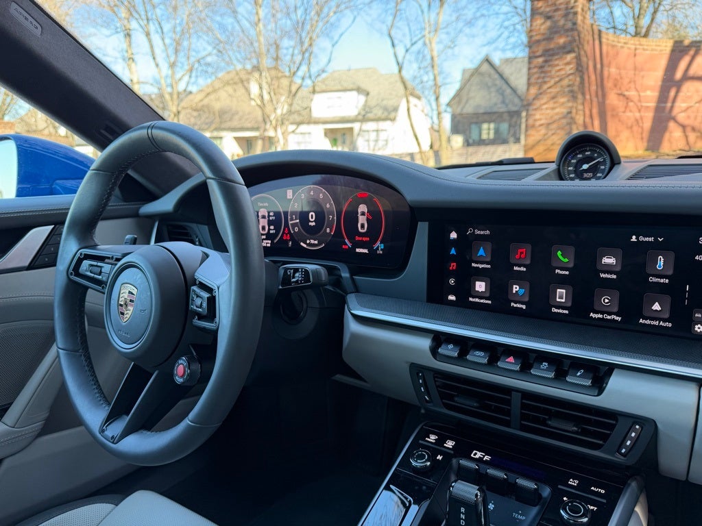 2025 Porsche 911 Carrera