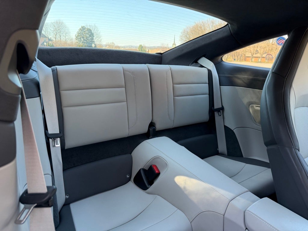 2025 Porsche 911 Carrera