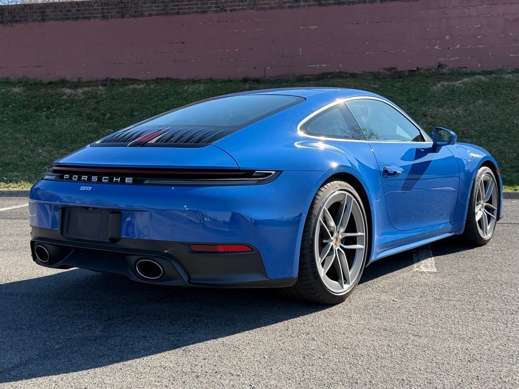 2025 Porsche 911 Carrera