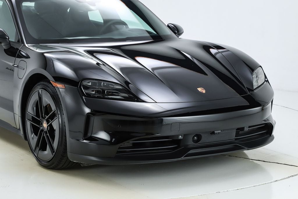 2025 Porsche Taycan Base