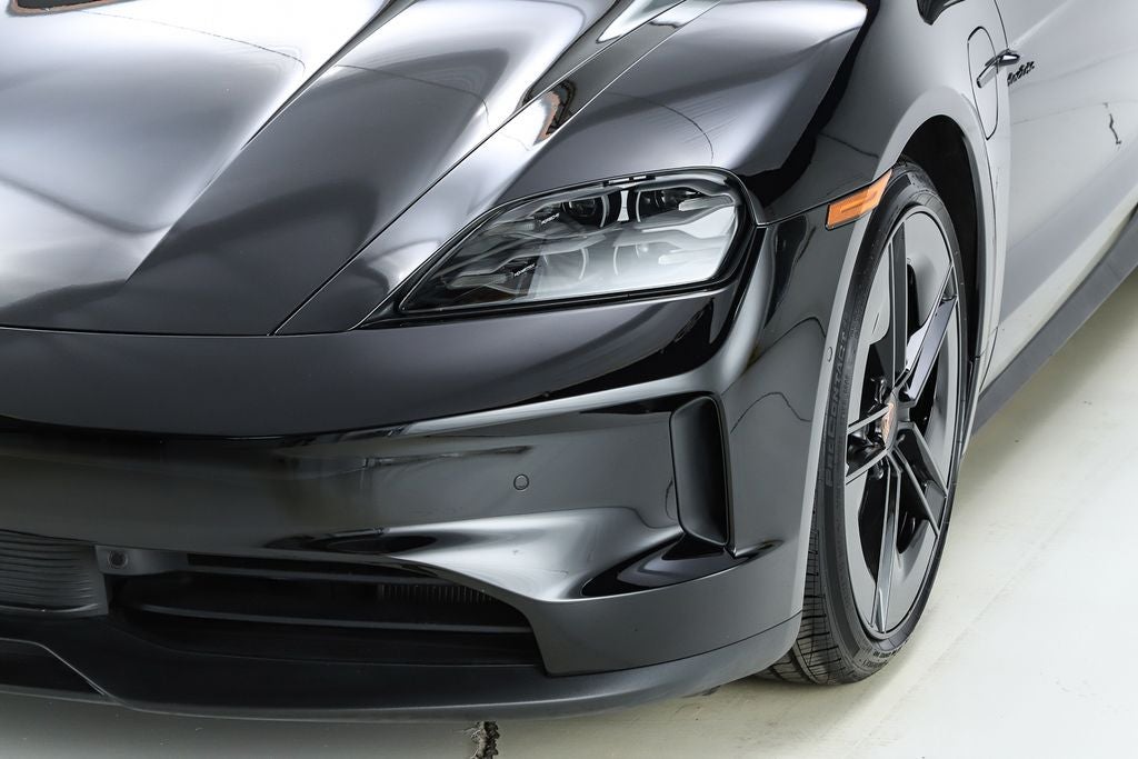 2025 Porsche Taycan Base