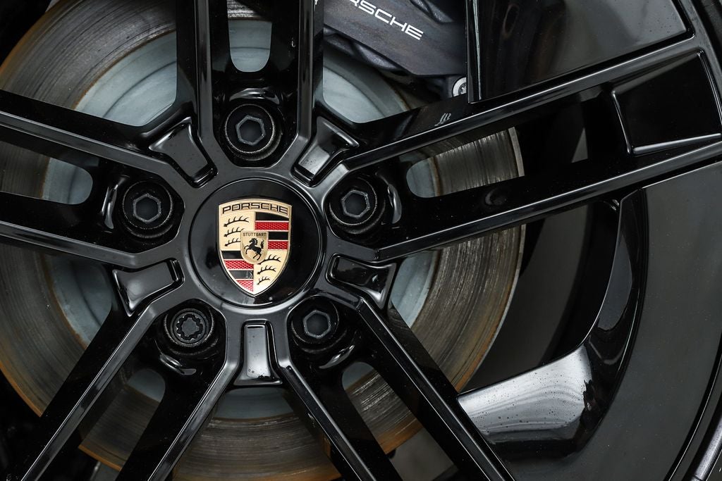 2025 Porsche Taycan Base