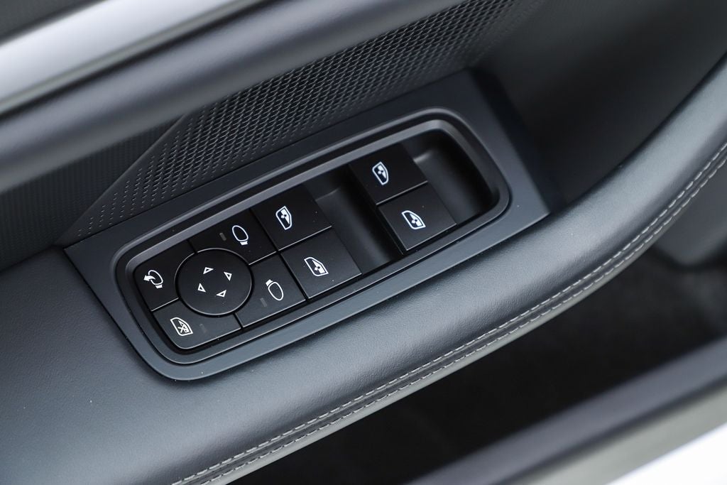 2025 Porsche Taycan Base