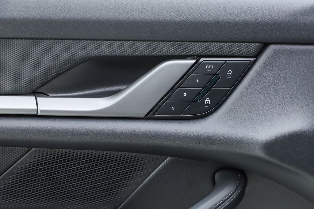 2025 Porsche Taycan Base