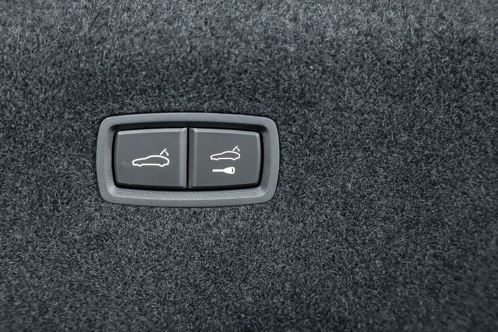 2025 Porsche Taycan Base