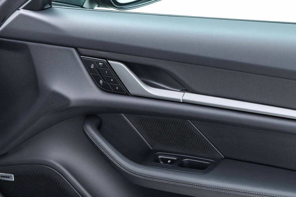 2025 Porsche Taycan Base