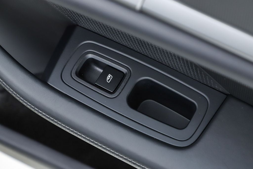 2025 Porsche Taycan Base