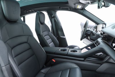 2025 Porsche Taycan Base