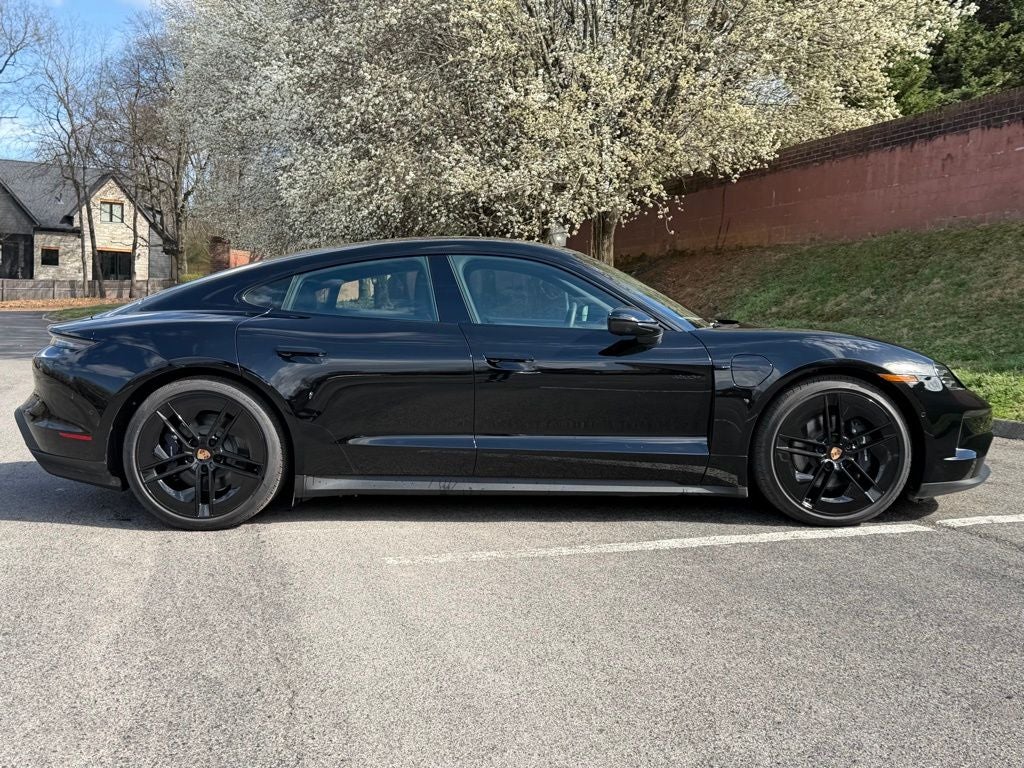2025 Porsche Taycan Base