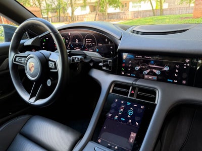 2025 Porsche Taycan 4